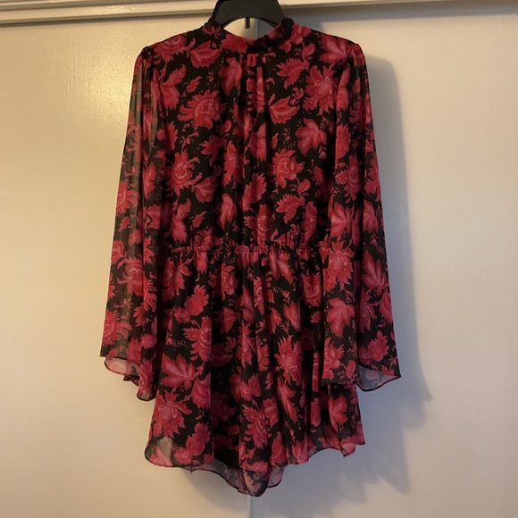 3. Floral High Neck Romper With Tie Back Backless Size Medium - Picture 1 of 9